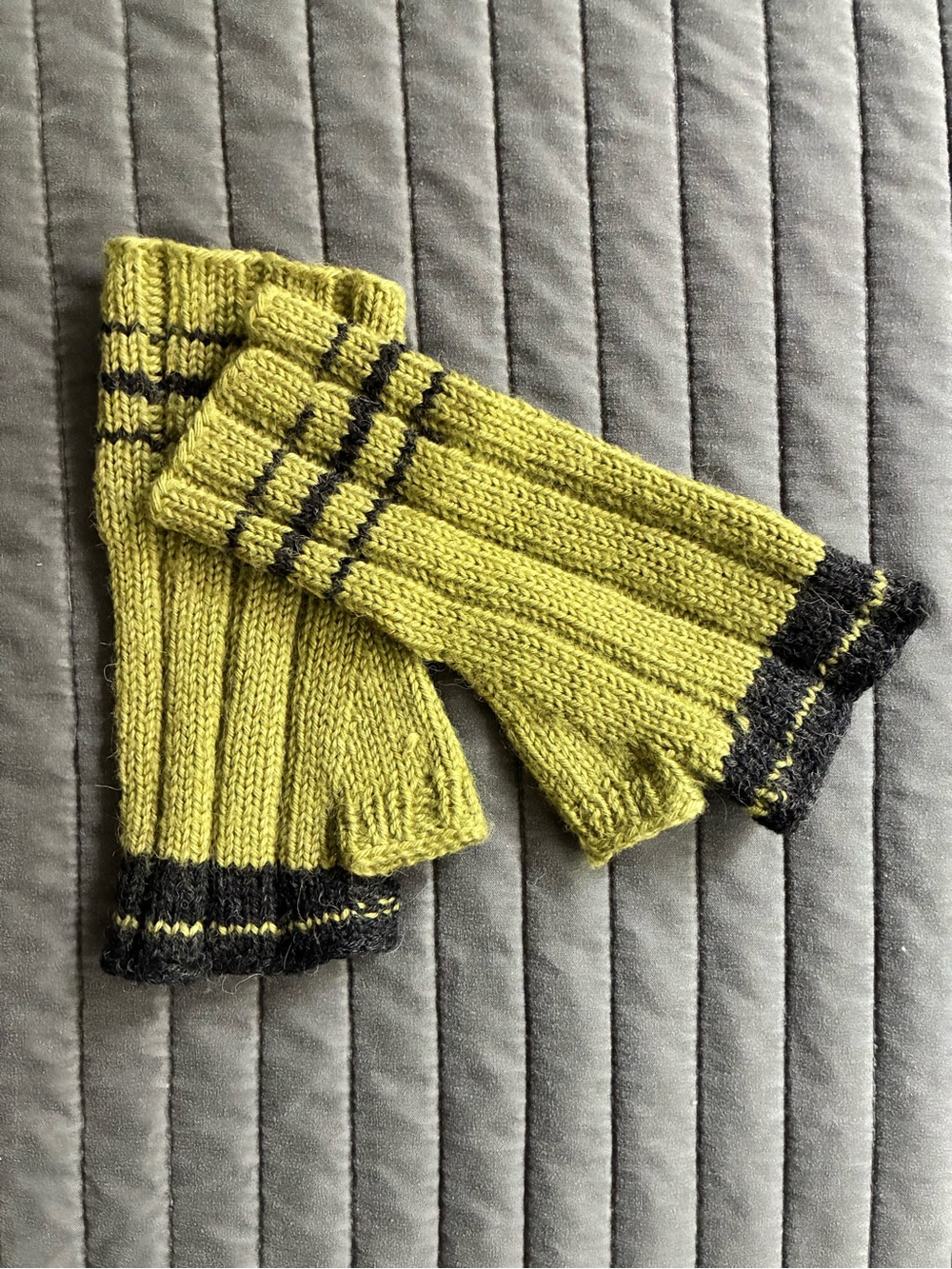 Hand stitched Fingerless Knit Gloves